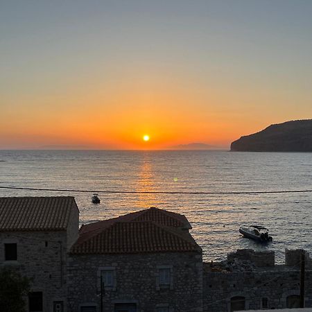 Limeni Inn Boutique Hotel Adults Only 12Plus Exterior photo
