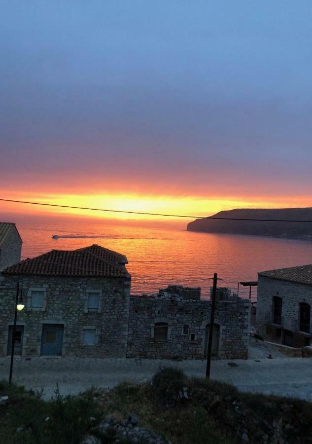 Limeni Inn Boutique Hotel Adults Only 12Plus Exterior photo