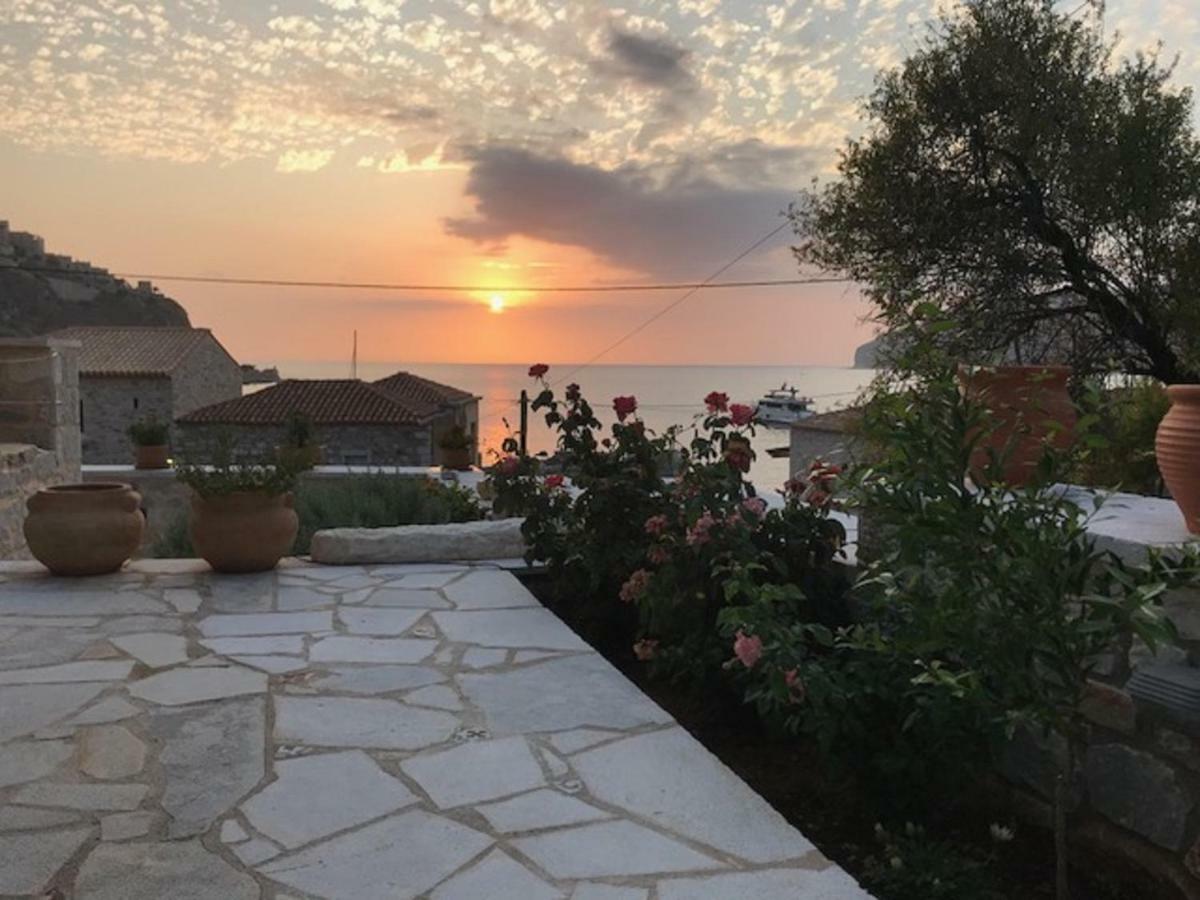 Limeni Inn Boutique Hotel Adults Only 12Plus Exterior photo